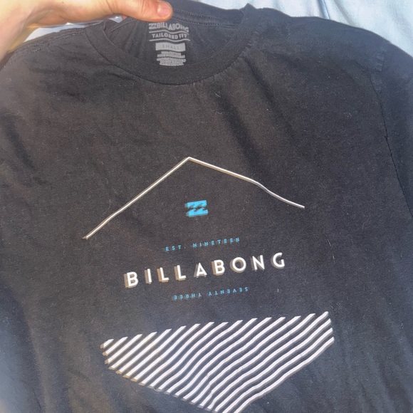 Billabong Black Tee with White and Blue Design - Picture 1 of 1